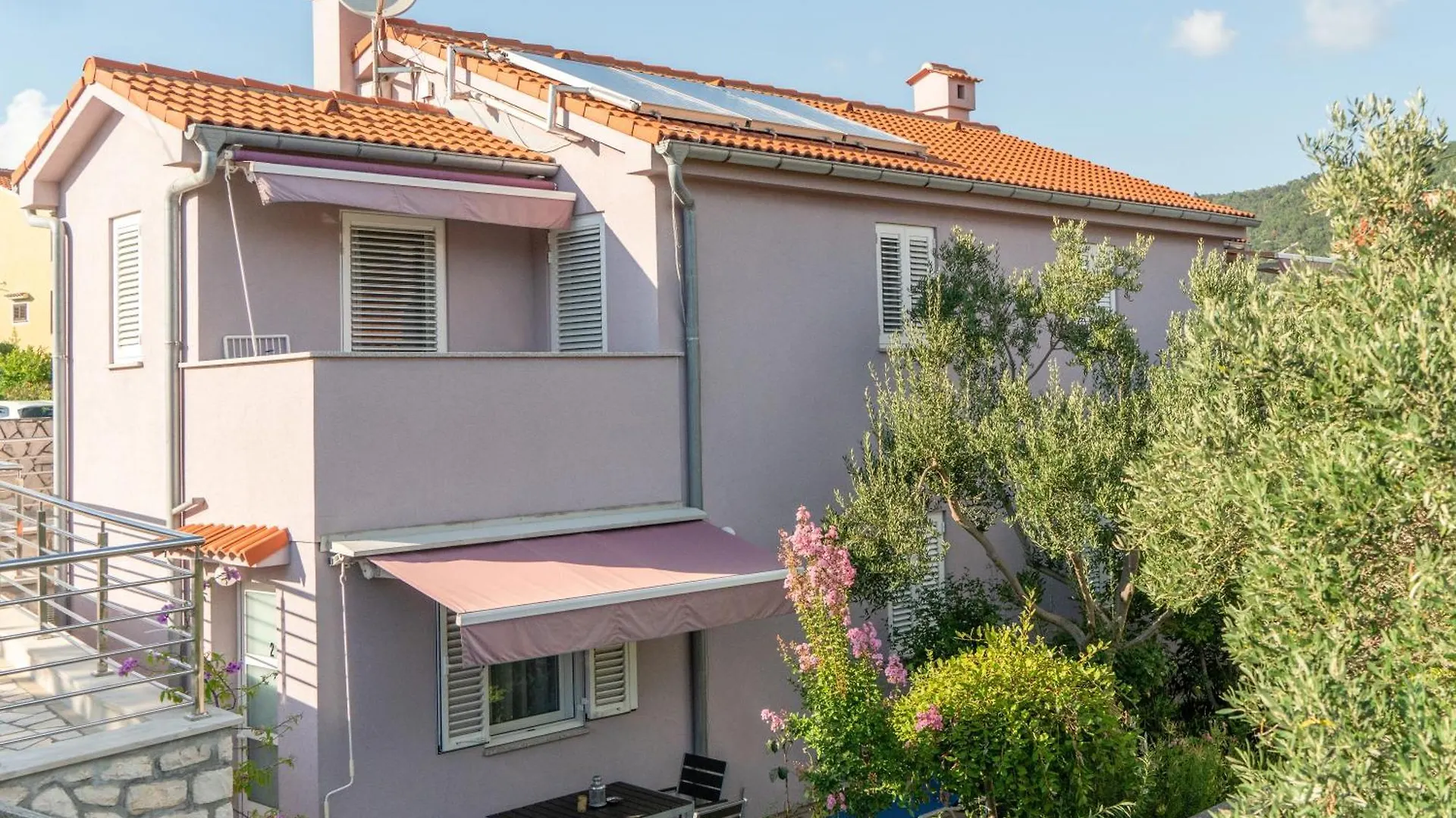 Apartments Lila Cres