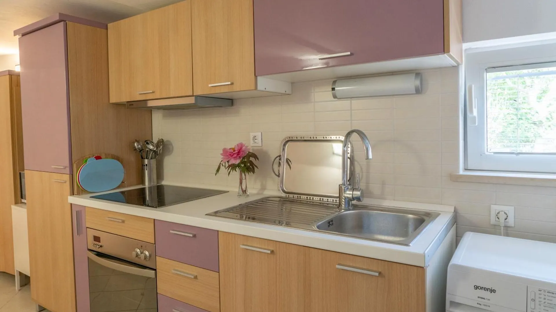 Apartments Lila Cres