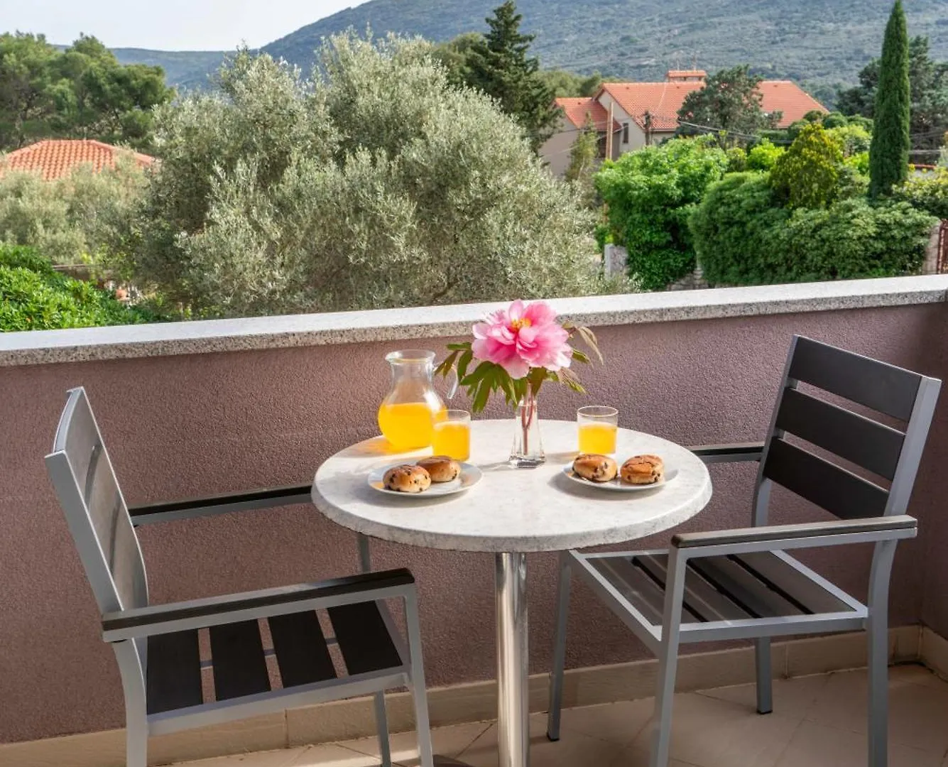 Apartments Lila Cres