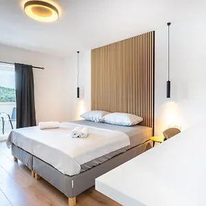 Apartman & Klemenc, Cres